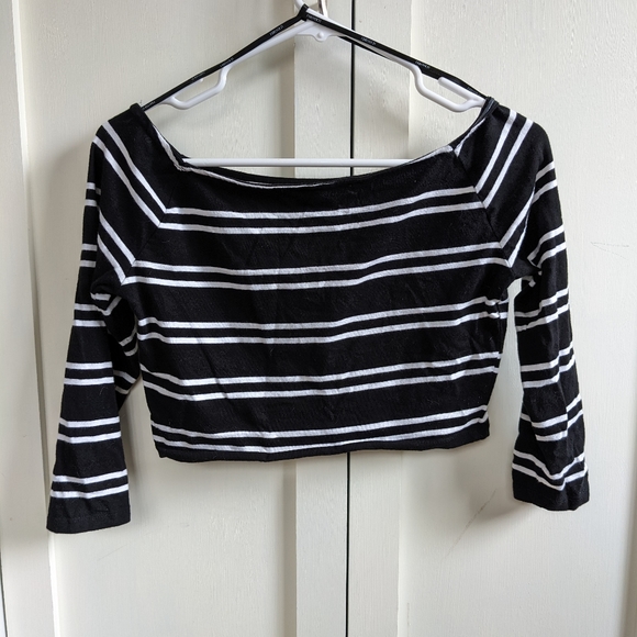 Forever 21 Striped Crop Top - Picture 3 of 4
